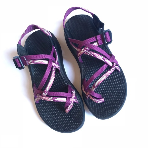 pink chacos women's